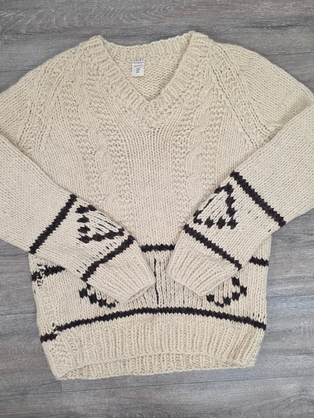 Vintage Aries Export Wool Sweater-Size Medium
